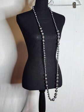 Chico's Extra Long 66" Flapper Gray Silver Graduated Bead Unisex Knot Necklace